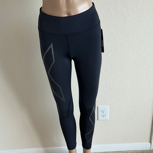2xu Pants - 2XU Gray Legging